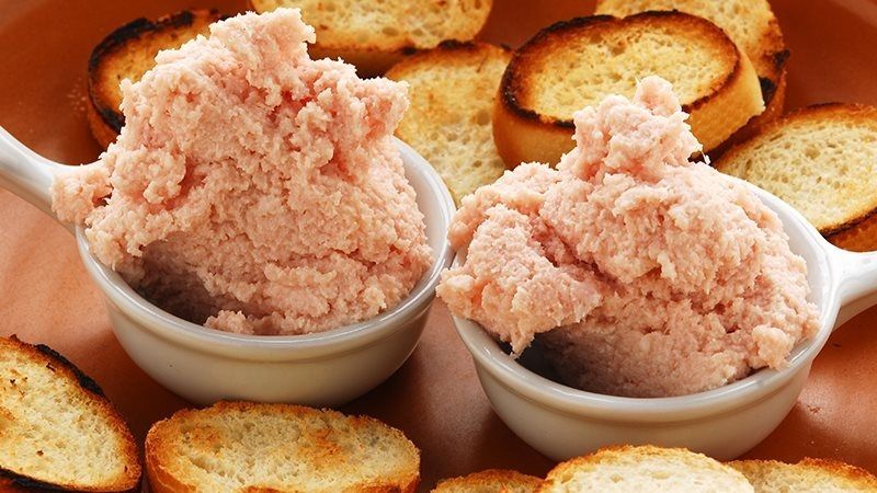 Crostini con mousse di mortadella-1