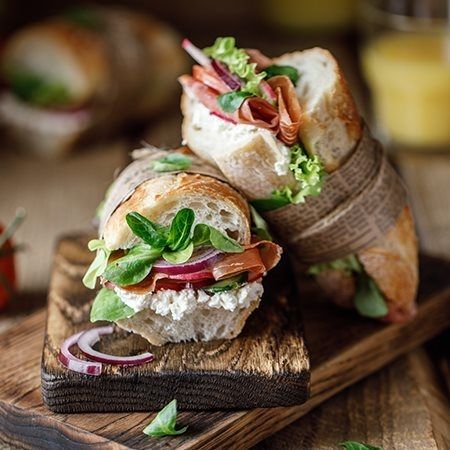 Panino con lo speck e zucchine 2-3