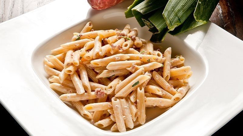Penne porri e salsiccia-1