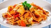 Tagliatelle peperoni e pancetta-1