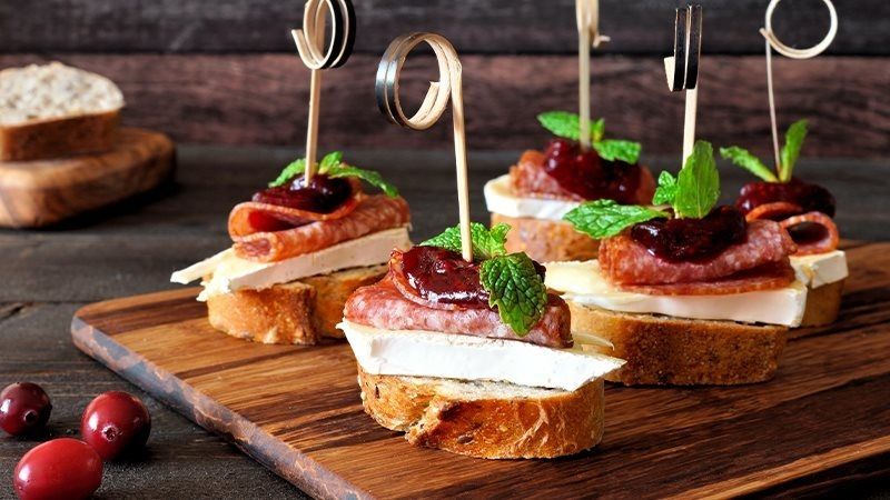 Tartine con salame_16_9