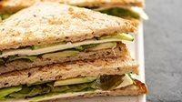 Tramezzini avocado petto di pollo e rucola_16_9