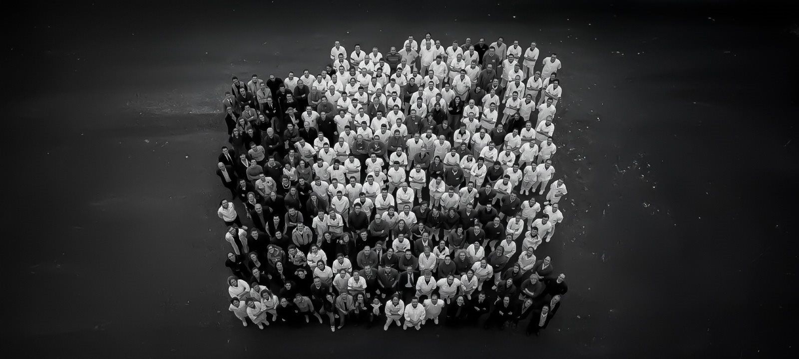 imgi_3_people_banner_ai