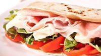 piadina cotto mozzarella e pomodorini_16_9